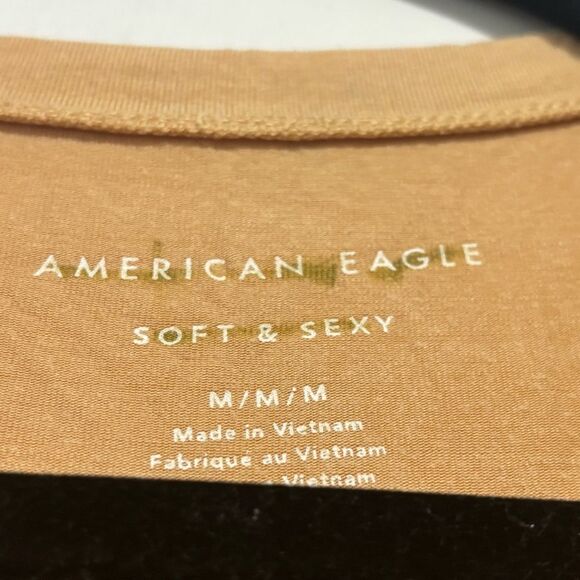 American Eagle Outfitters Women's Beige Short Sleeve Tee medium - Picture 2 of 4